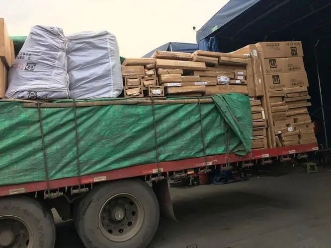 六枝特家具托运